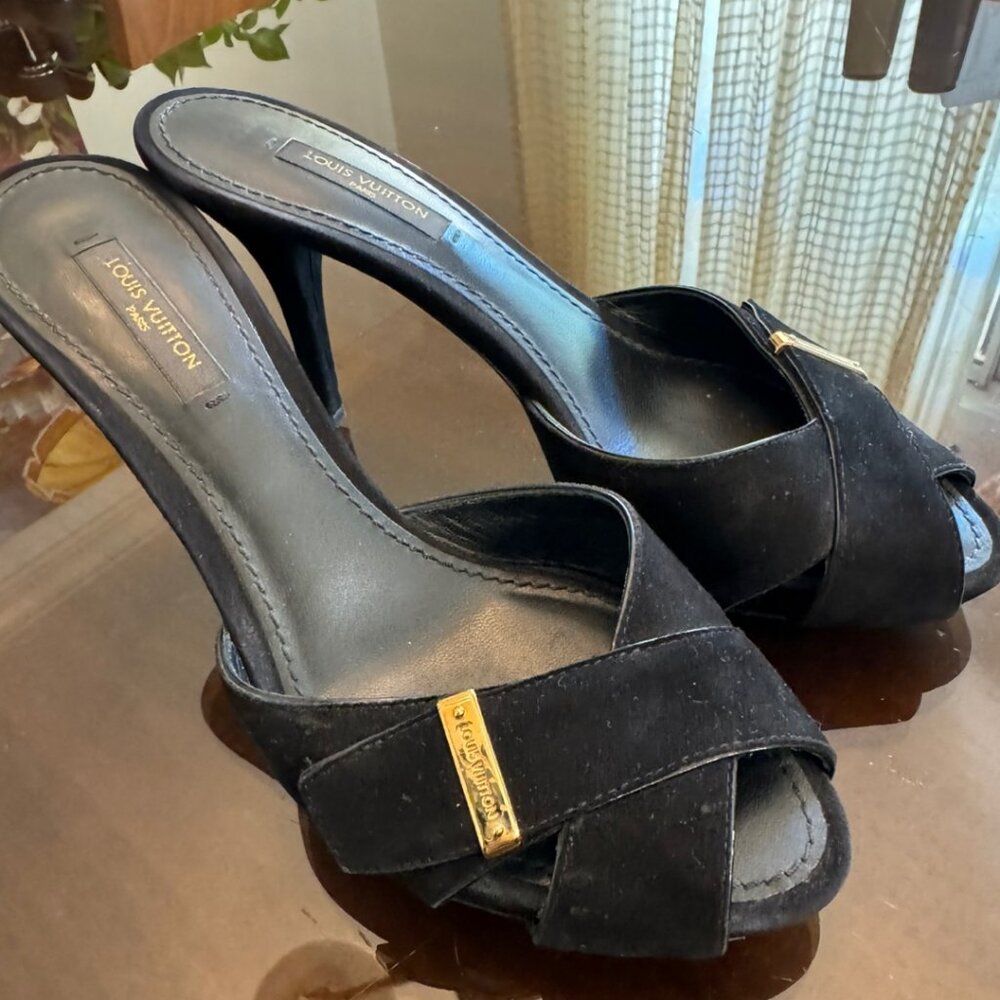 Louis Vuitton Black Suede Cross Strap Slides Sandals Size 35 1/2 - Picture 2 of 15